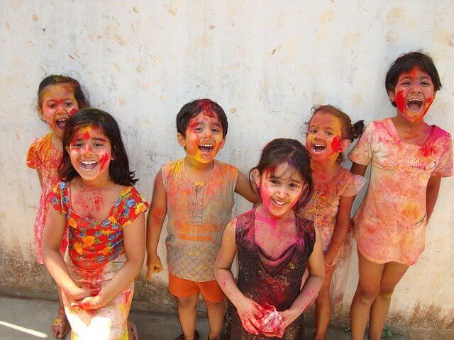 3 learnings from Holi - Holi 2018 - Few Small childs are fully coloured on Holi Festival